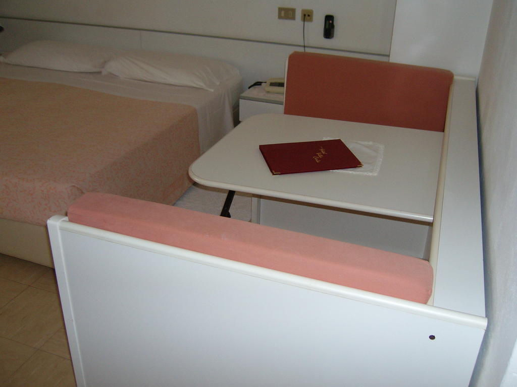 Hotel Villa Carla Grado Zewnętrze zdjęcie
